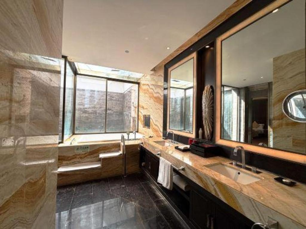 Eadry Royal Garden Hotel Haikou Haikou (Hainan) Exterior foto